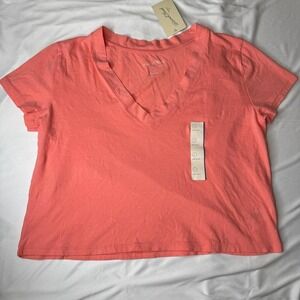 NWT universal thread goods co. V-neck Salmon color Women's Size Large‎